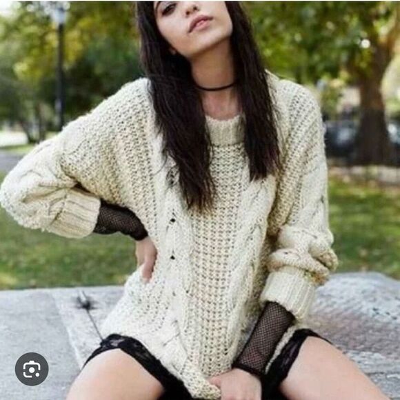 UNIF x Urban Outfitters Women's Chunky Knit Pullover Sweater Beige S - Picture 1 of 7